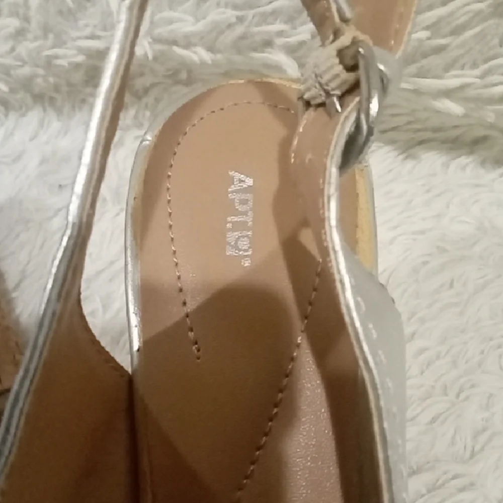 Apt. 9 Silver Peep-Toe Slingback Heels - Picture 2 of 7